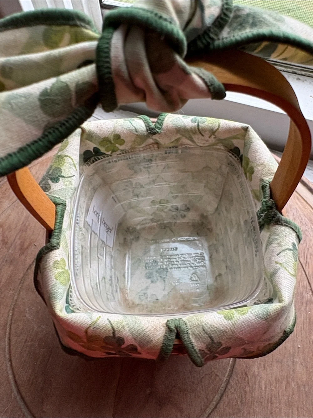 Longaberger Fabric-Lined Shamrock Basket 1999